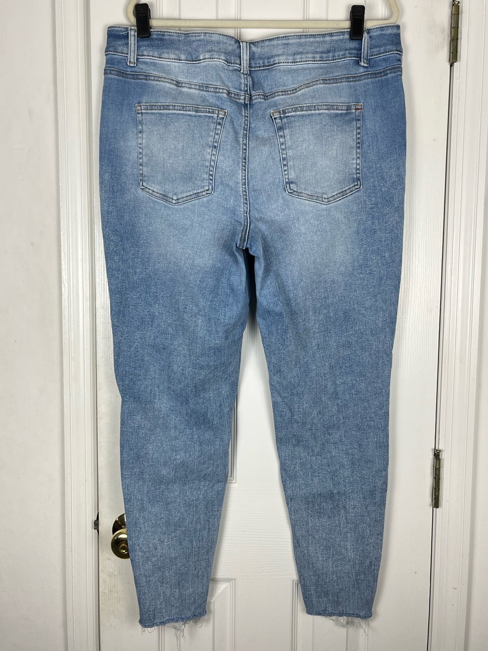 Edgely High Rise Super Skinny Distressed Denim Jeans Sz 20W Stretch Denim - Picture 4 of 8